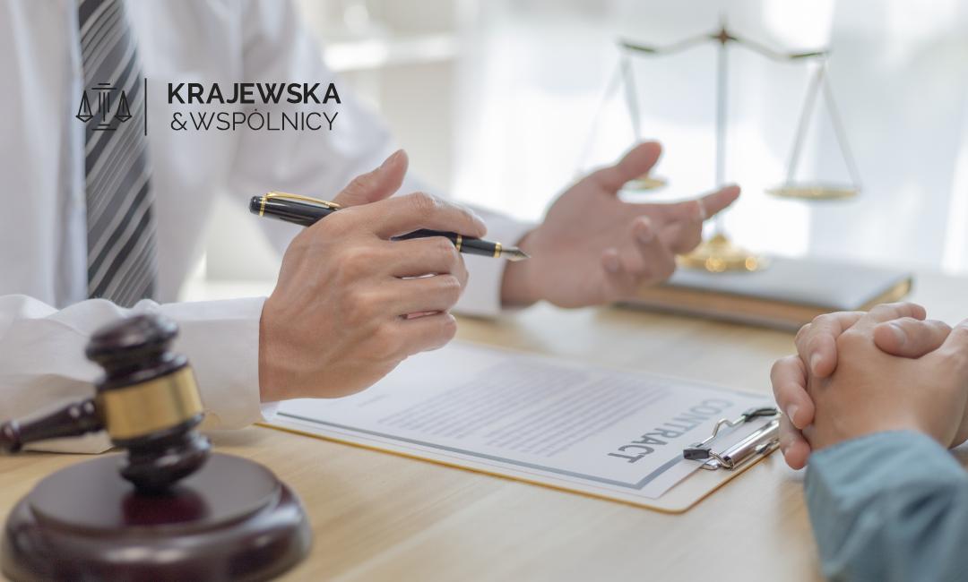 rozmowa_przy_dokumentach_prawnik